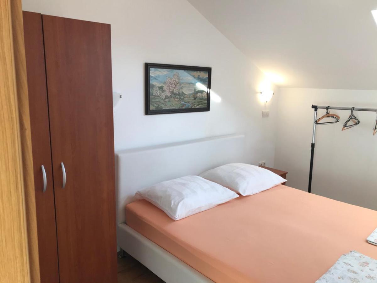 Gala Apartments Omiš Extérieur photo