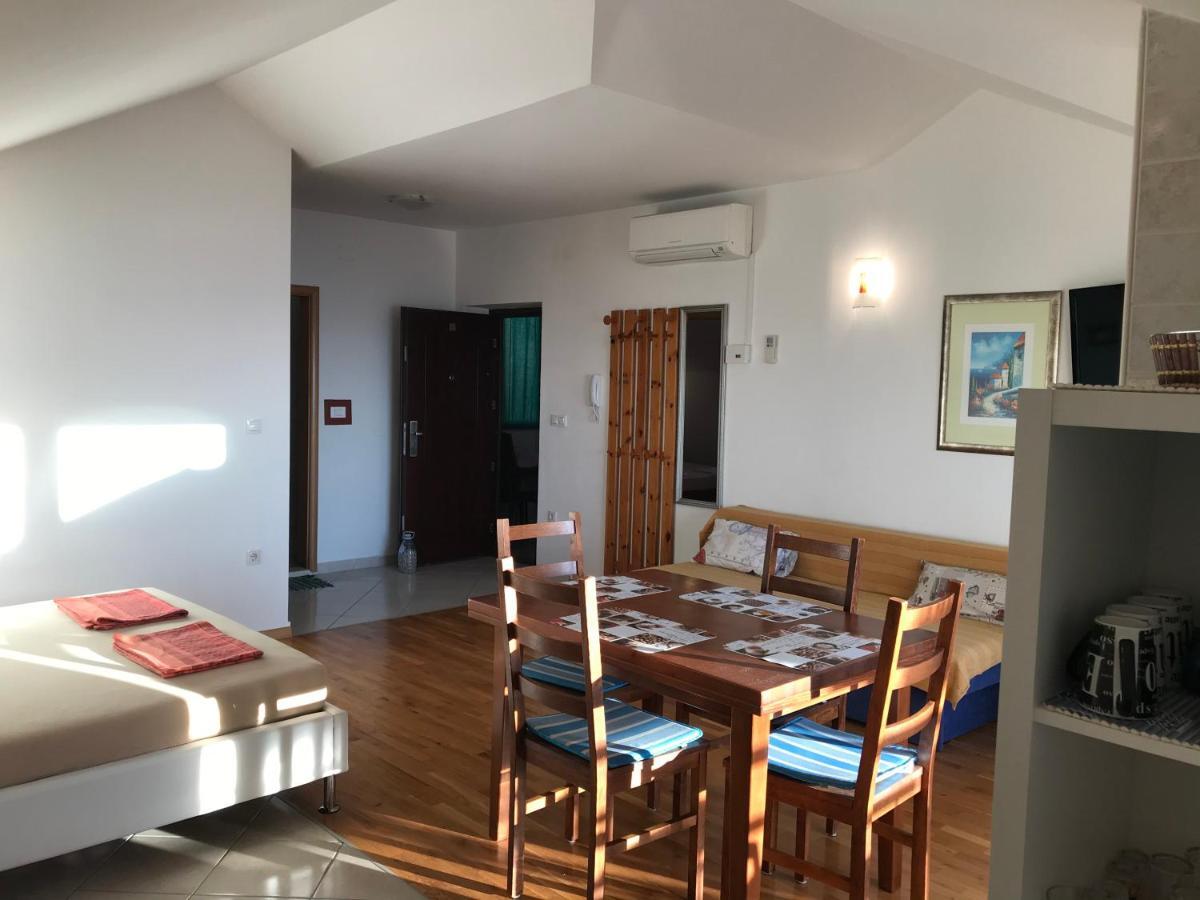 Gala Apartments Omiš Extérieur photo