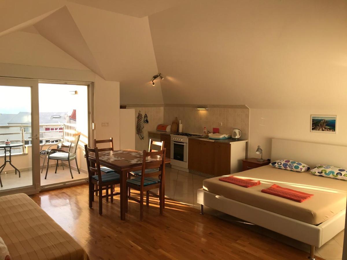 Gala Apartments Omiš Extérieur photo