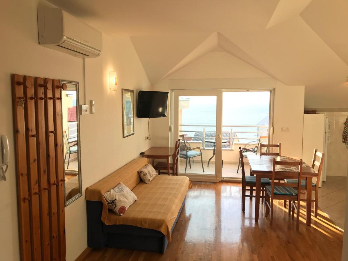 Gala Apartments Omiš Extérieur photo