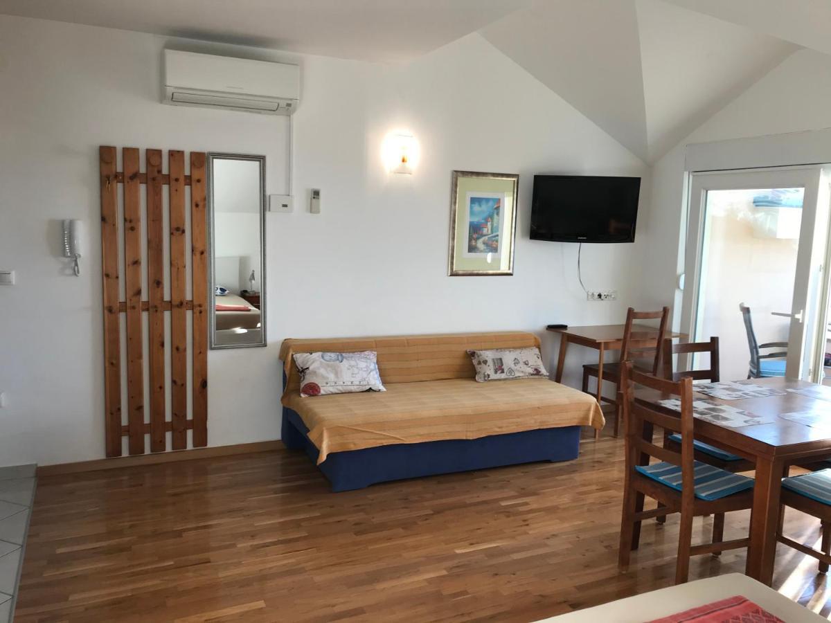 Gala Apartments Omiš Extérieur photo